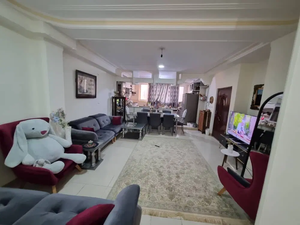 خانه ۸۹متری دربندرعباس برِ خیابان اصلی حکمت