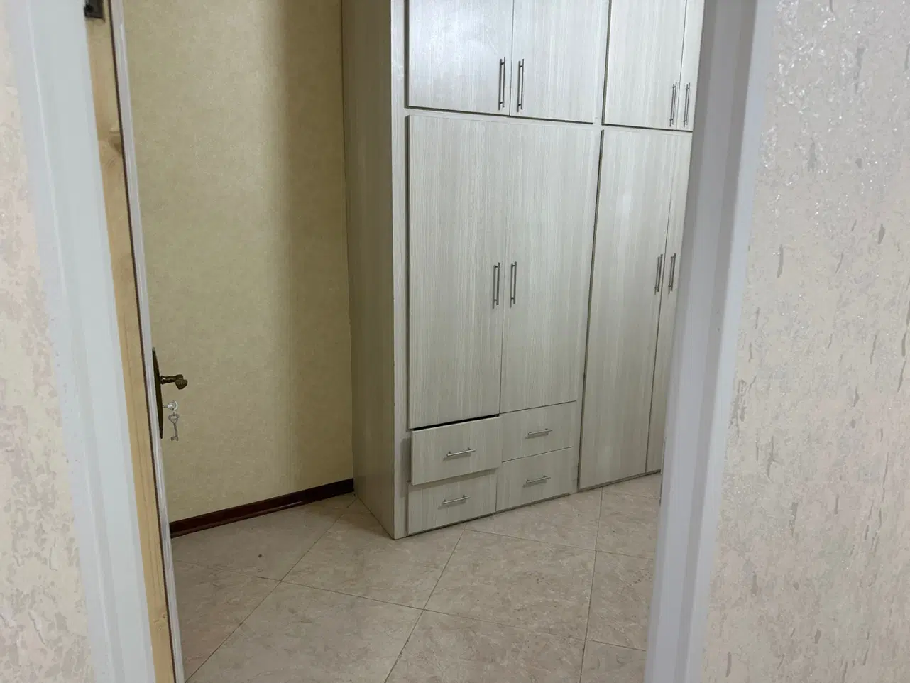 آپارتمان فروشی سه خواب پژن