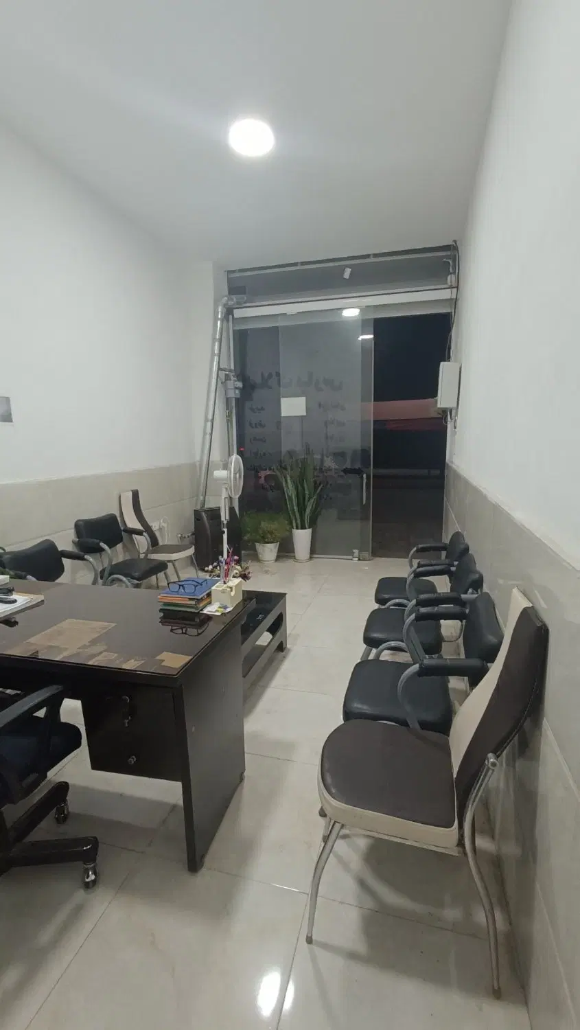 اجاره مغازه ۲۰ متری در رضوانشهر