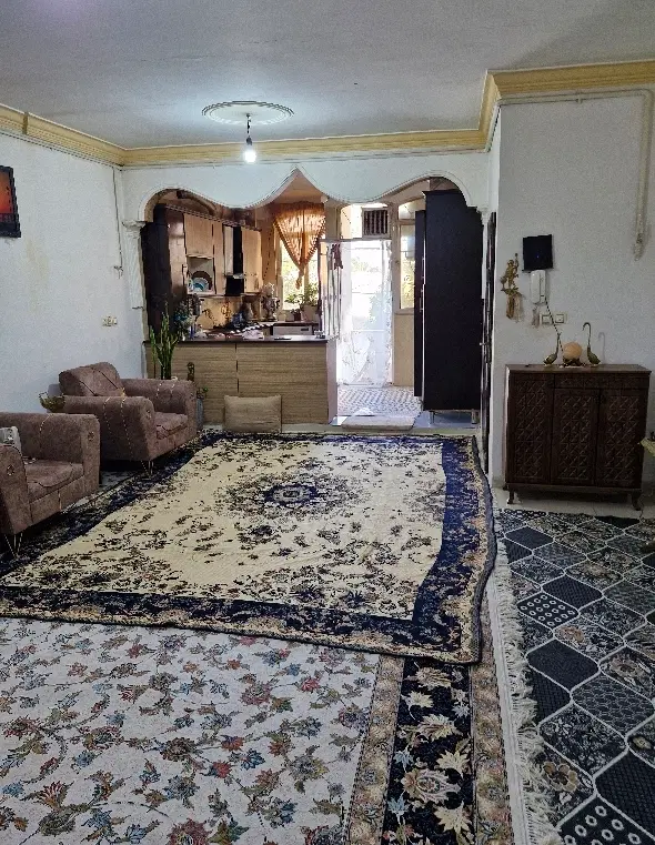 آپارتمان۷۲متری میدان کردی