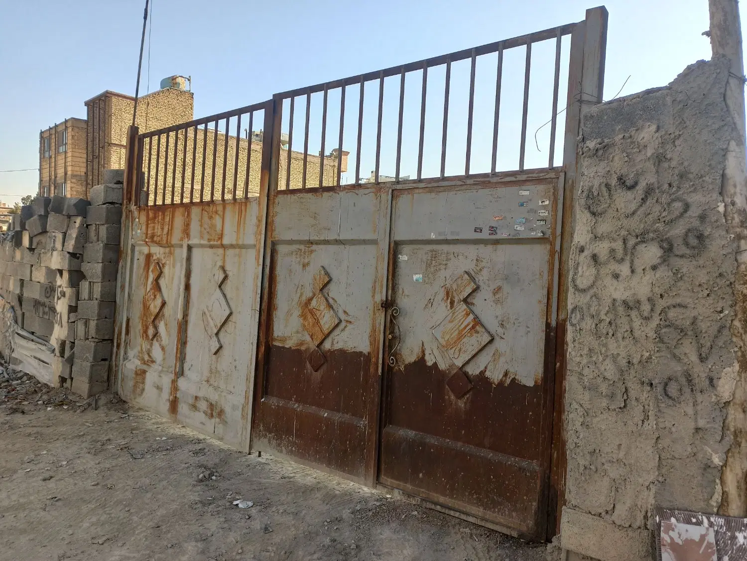 اجاره کارگاه ۵۵۰ متری اتوبان فرودگاه