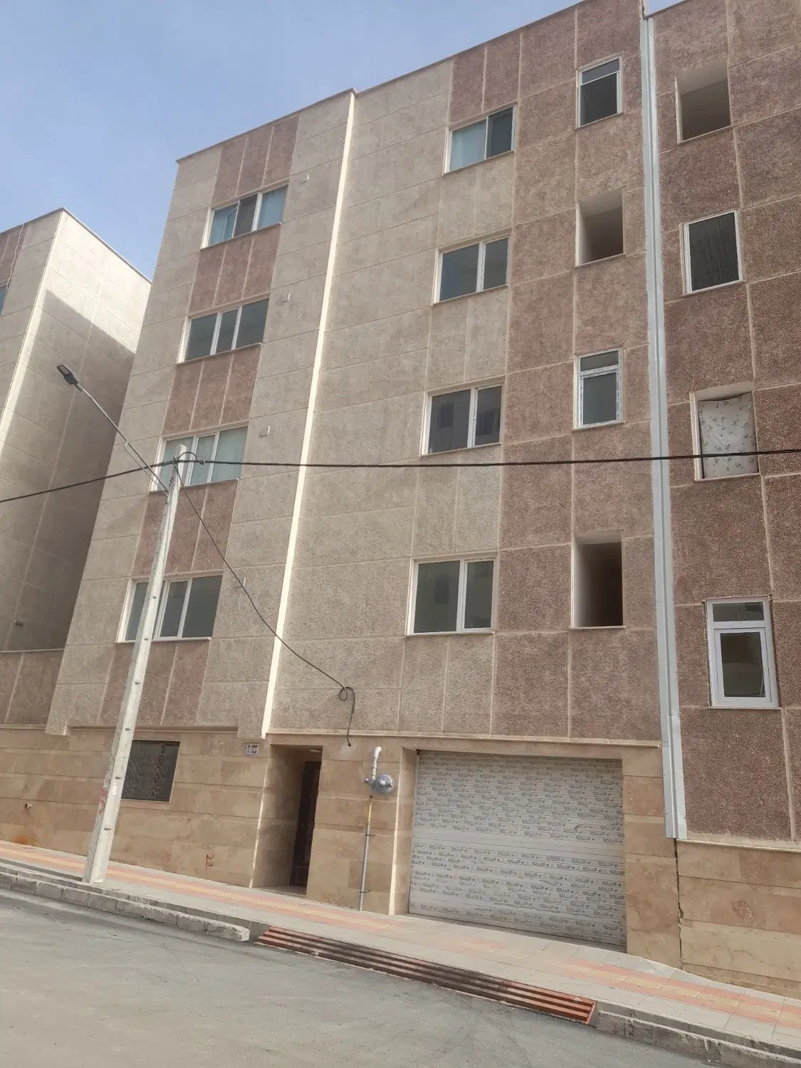 آپارتمان مسکن ملی کوی زیتون جی۶ بلوک نبش.کلیدتحویل