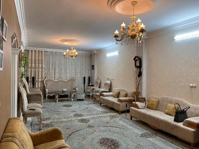 آپارتمان خیابان آرمان