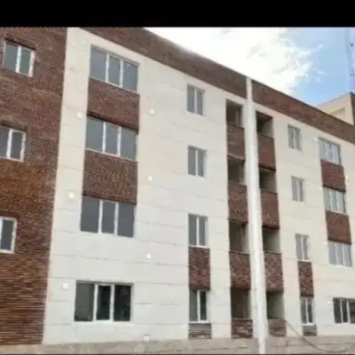 ۱۰۵ متر پارکینک دار سندی