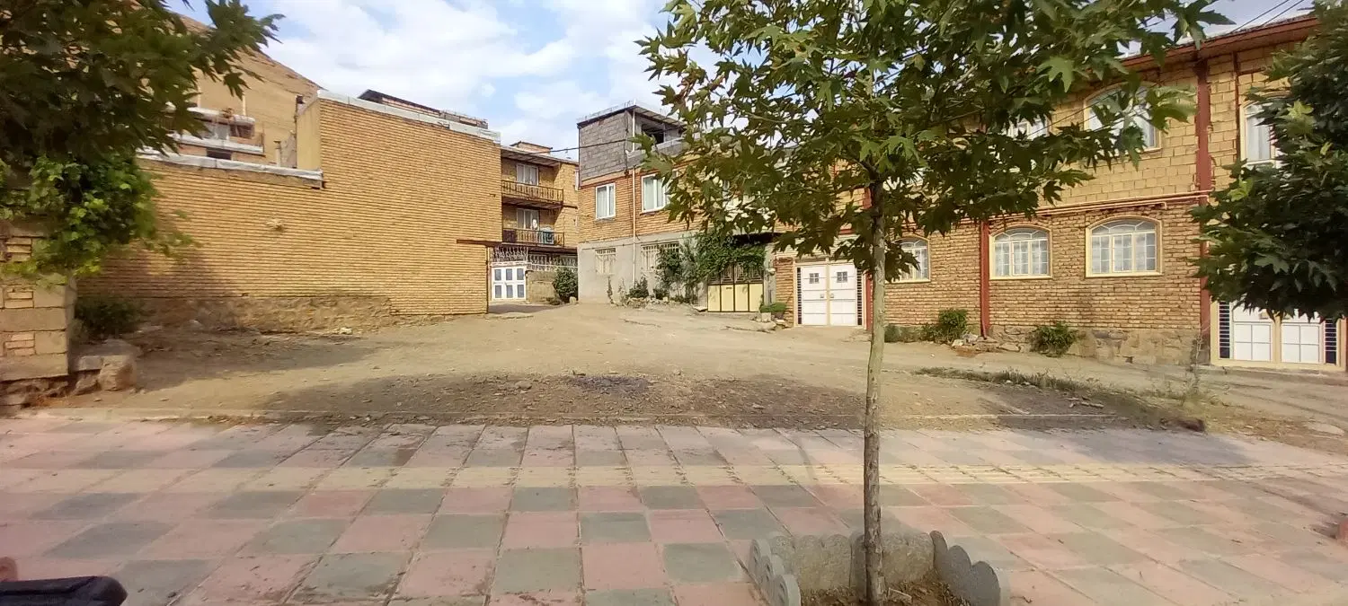 حسن آباد روی خیابان ۲۴متری