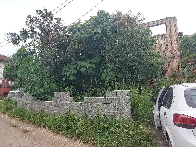 فروش زمین مسکونی به همراه خانه کلنگی