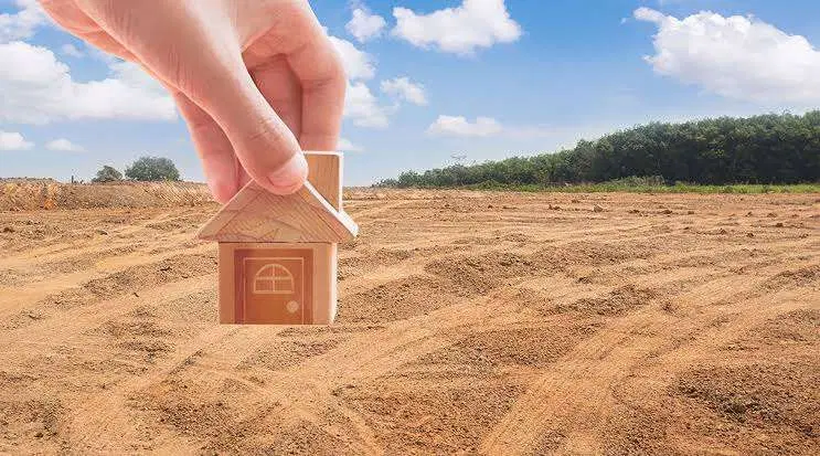 زمین محصور باغی لوکیشن خوب