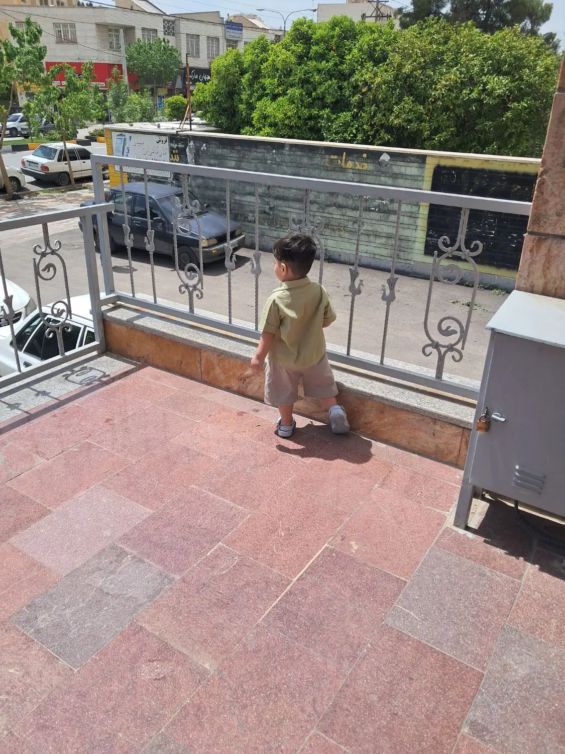 بادرود یک واحد اپارتمان شهرک سیمرغ