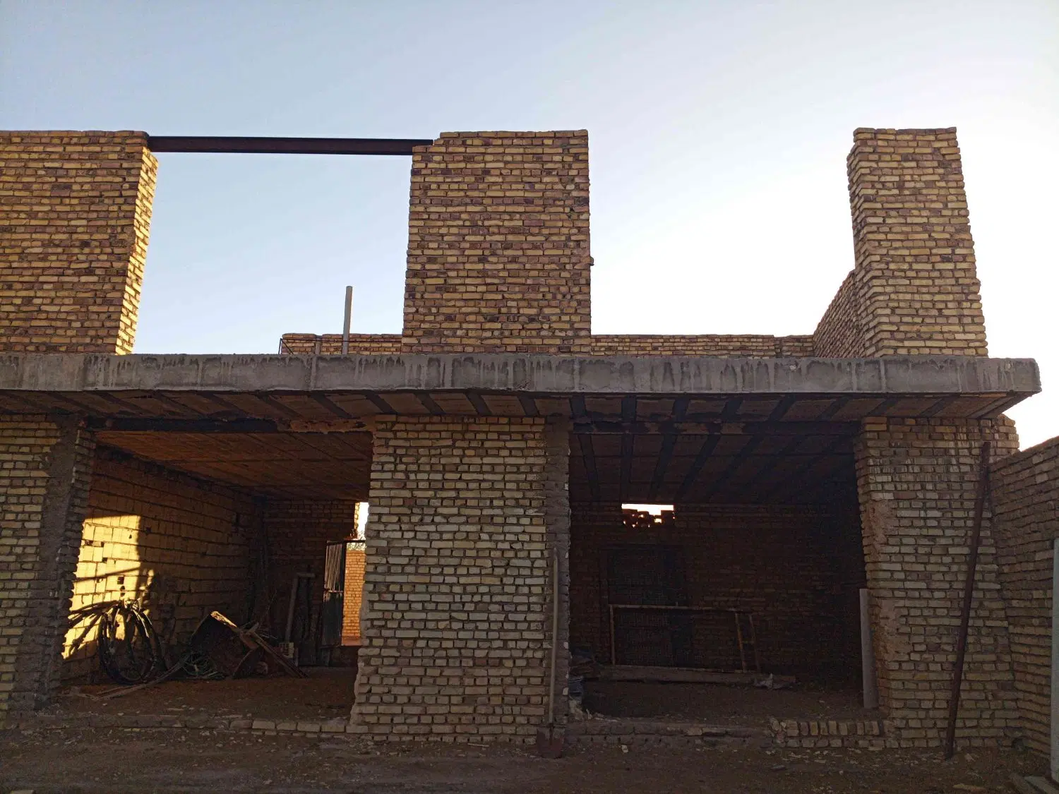 فروش خانه نیمه ساز موقوفه