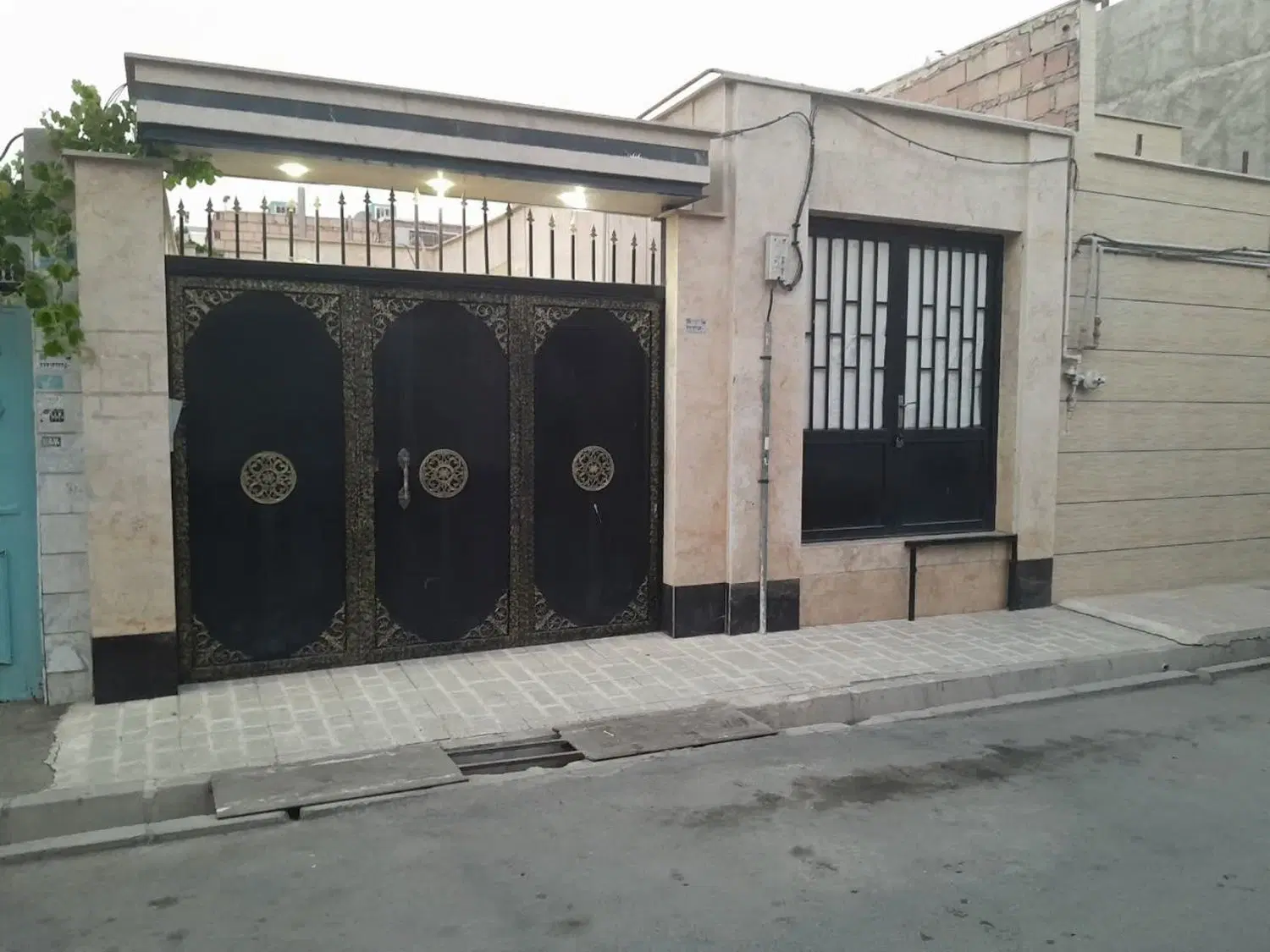 خانه ویلایی (فروشی)