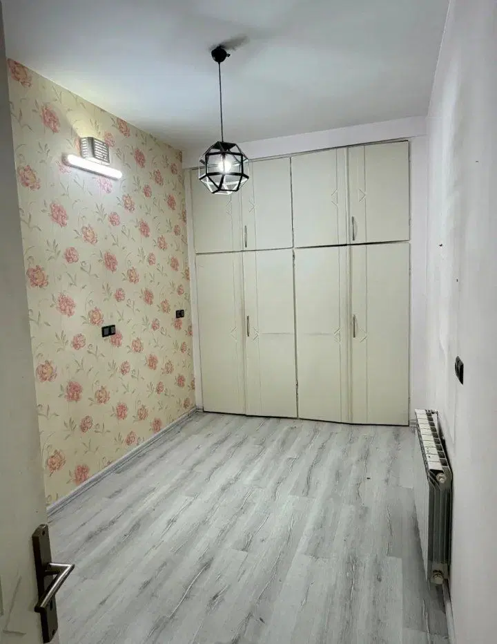 ۸۶ متری بازسازی شیک لادن