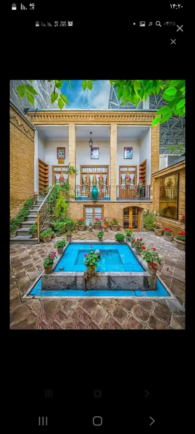 یک باب خانه بزرگ دربارنج ویلایی