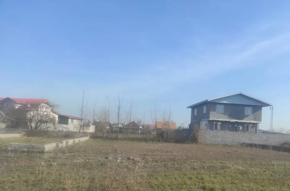 ۲۰۰ متر زمین باغی نزدیک به مسکونی
