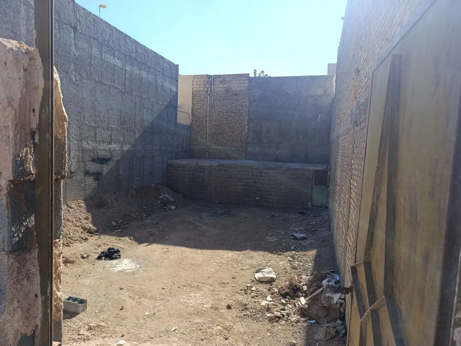 زمین مسکونی آبشاهی (نعیم اباد)