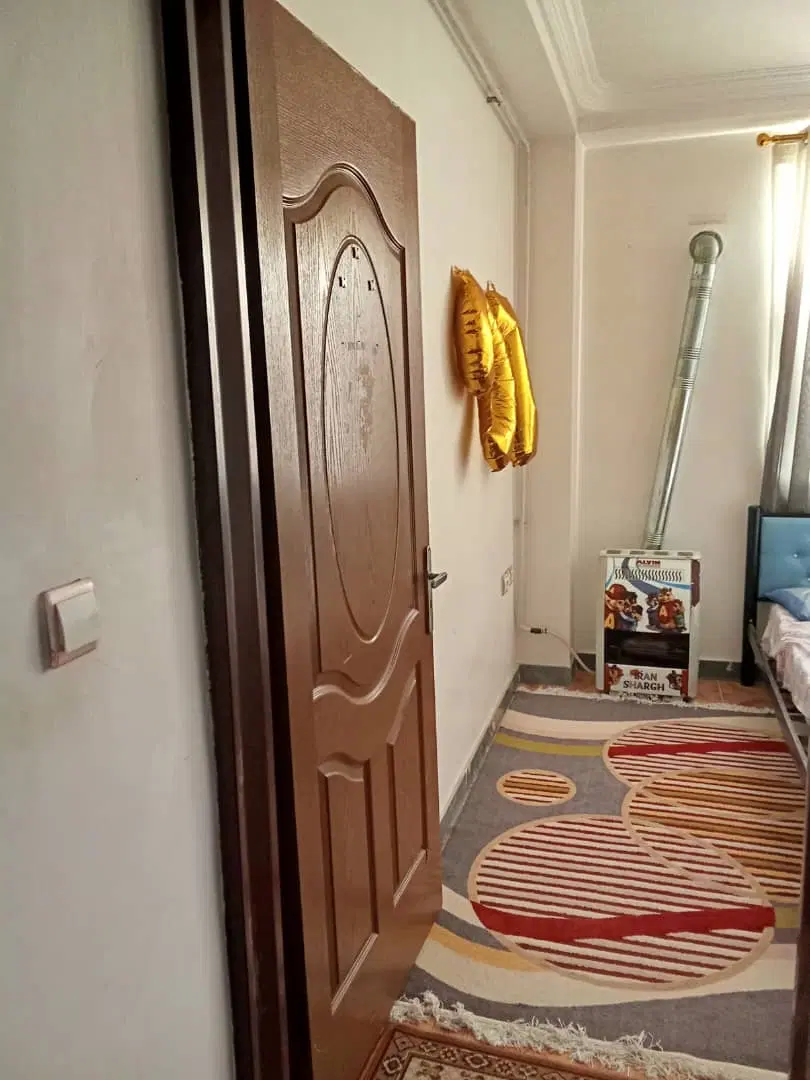 آپارتمان ۱۰۰متری دوخواب طبقه سوم