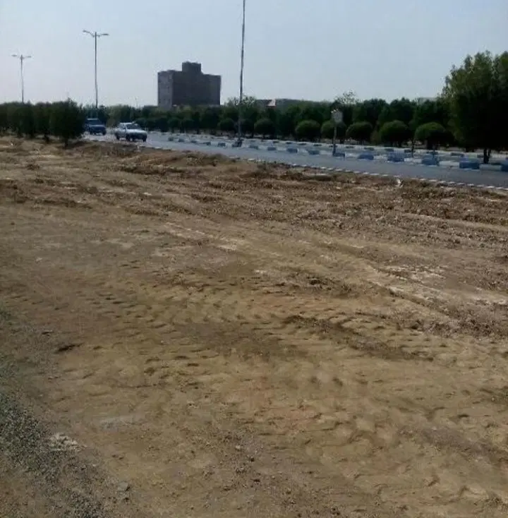زمین بهتری جا دم مسجد
