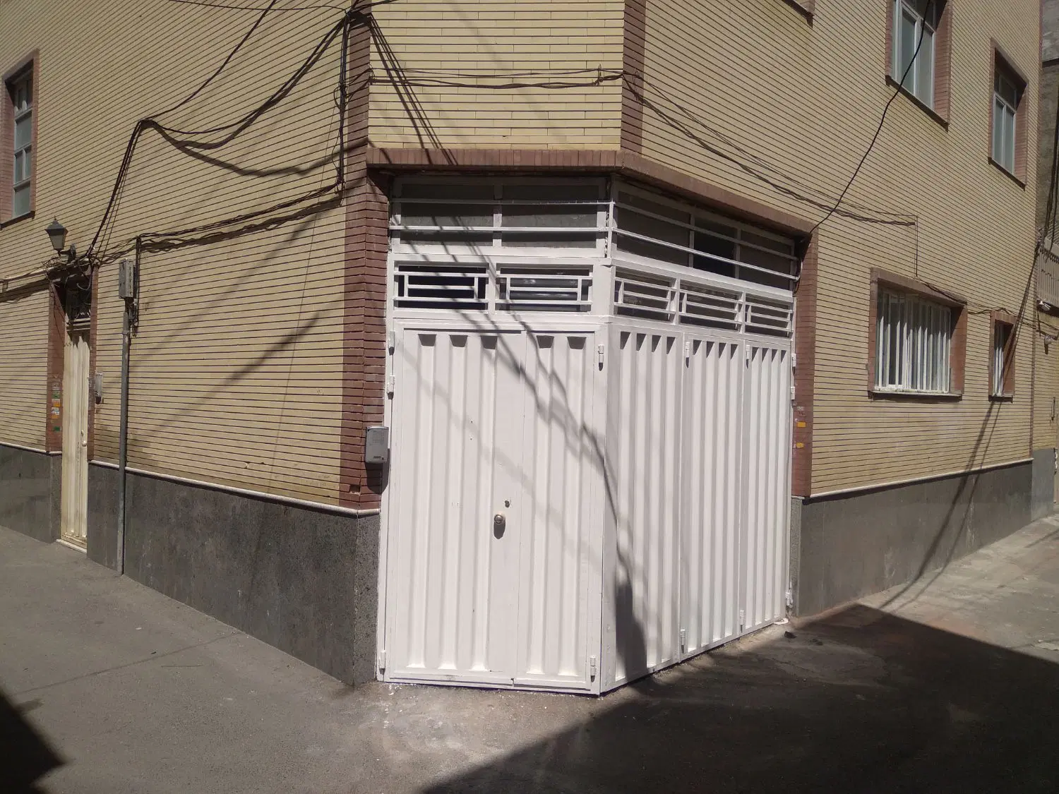 همکف در ایستگاه طاق
