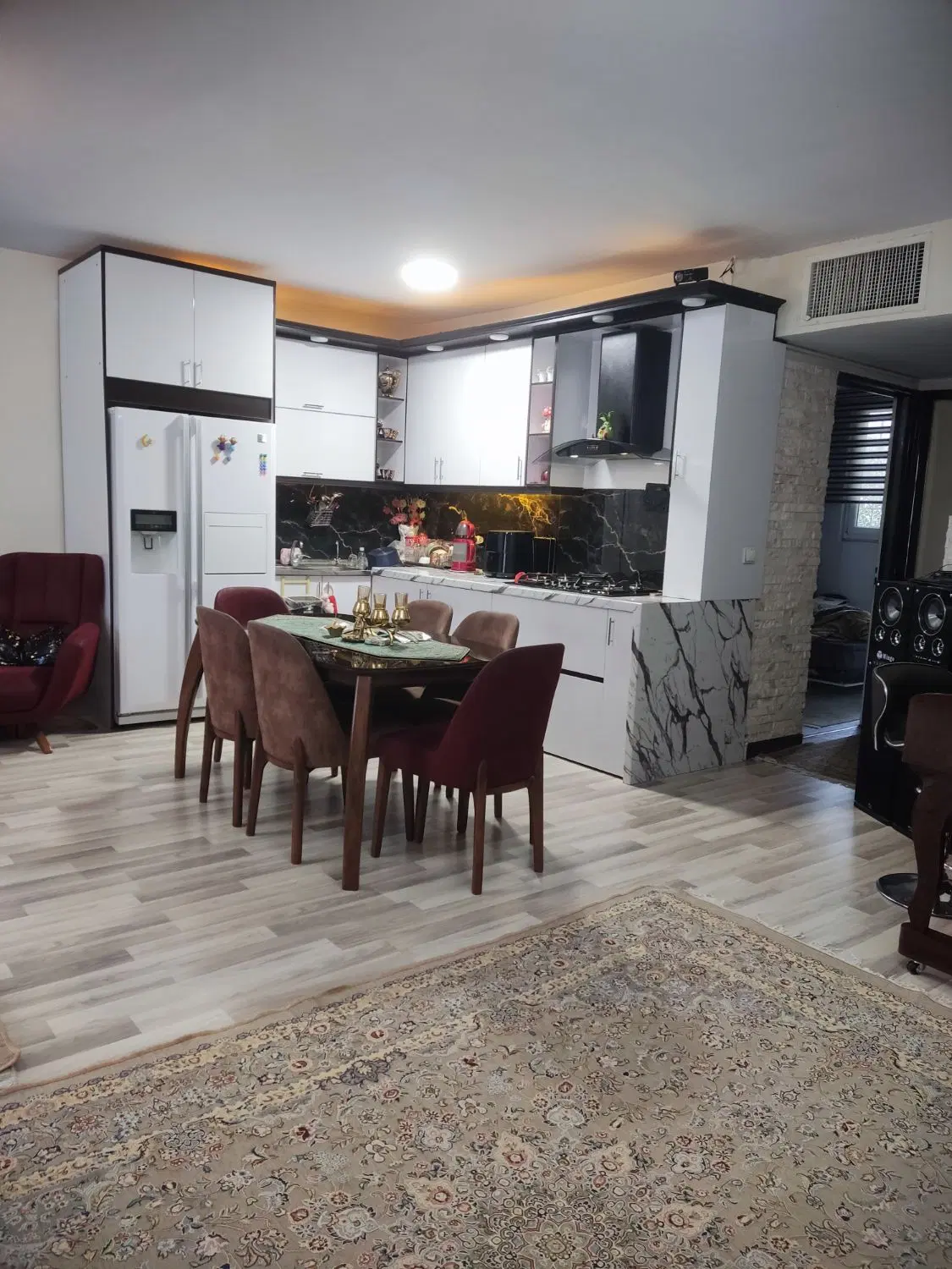 طبقه اول شهرک جهان‌نما 80متری