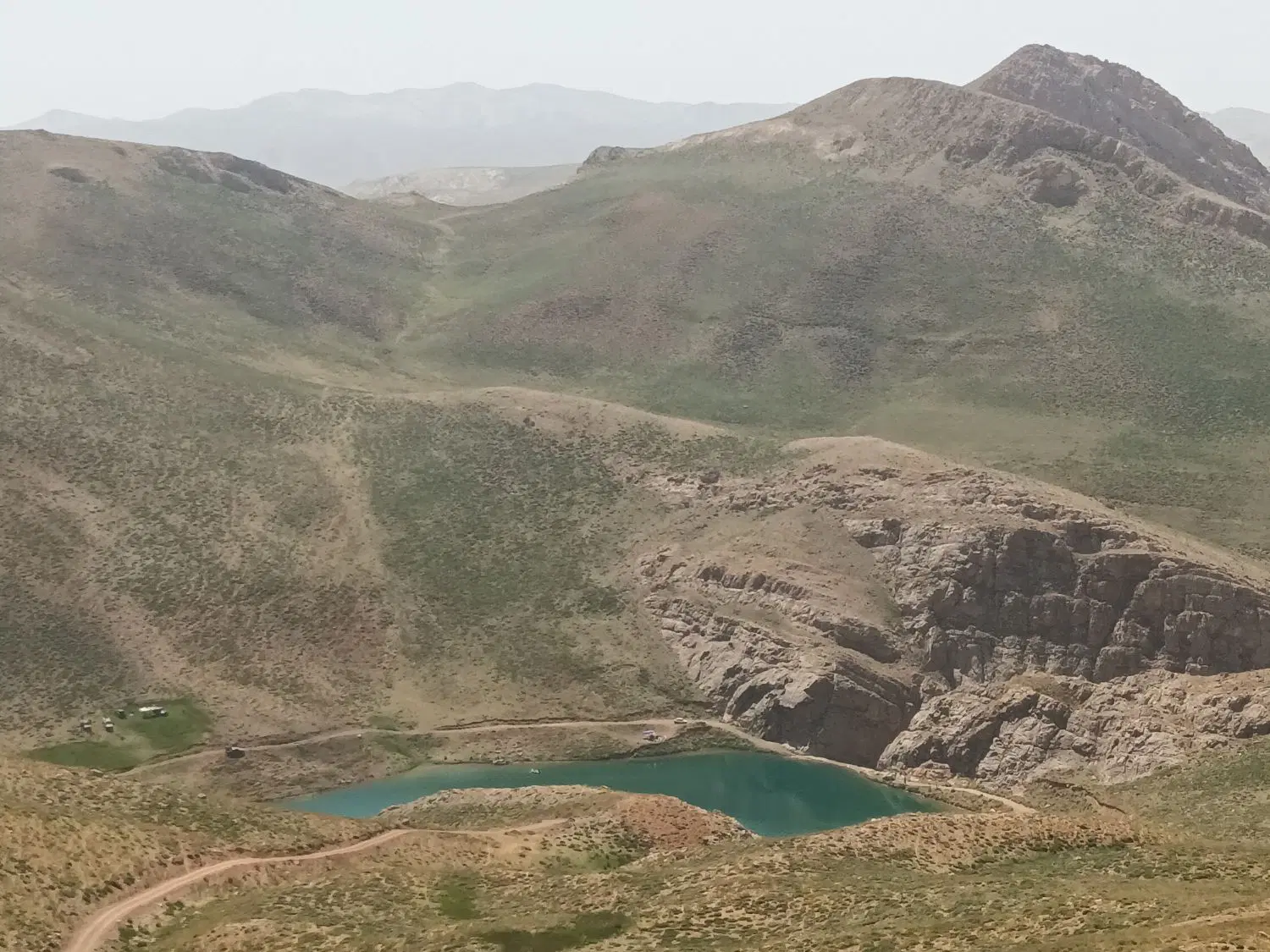 زمین مسکونی شهری دارای آب برق گاز شهری