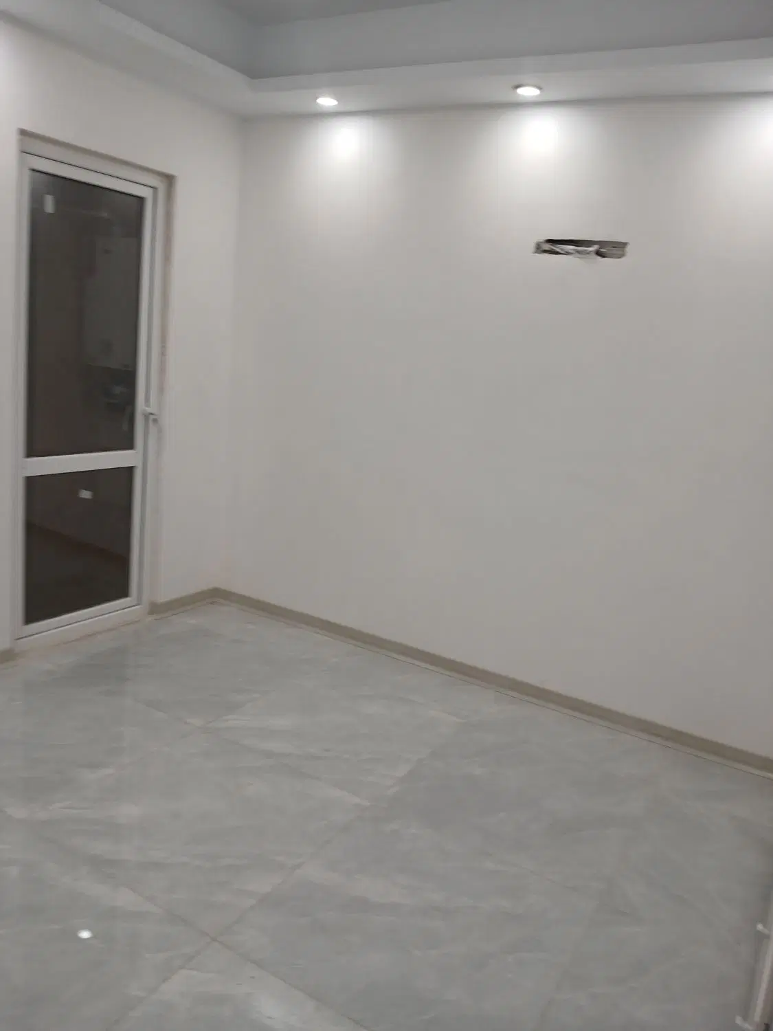 واحد ۶۵متری نوساز