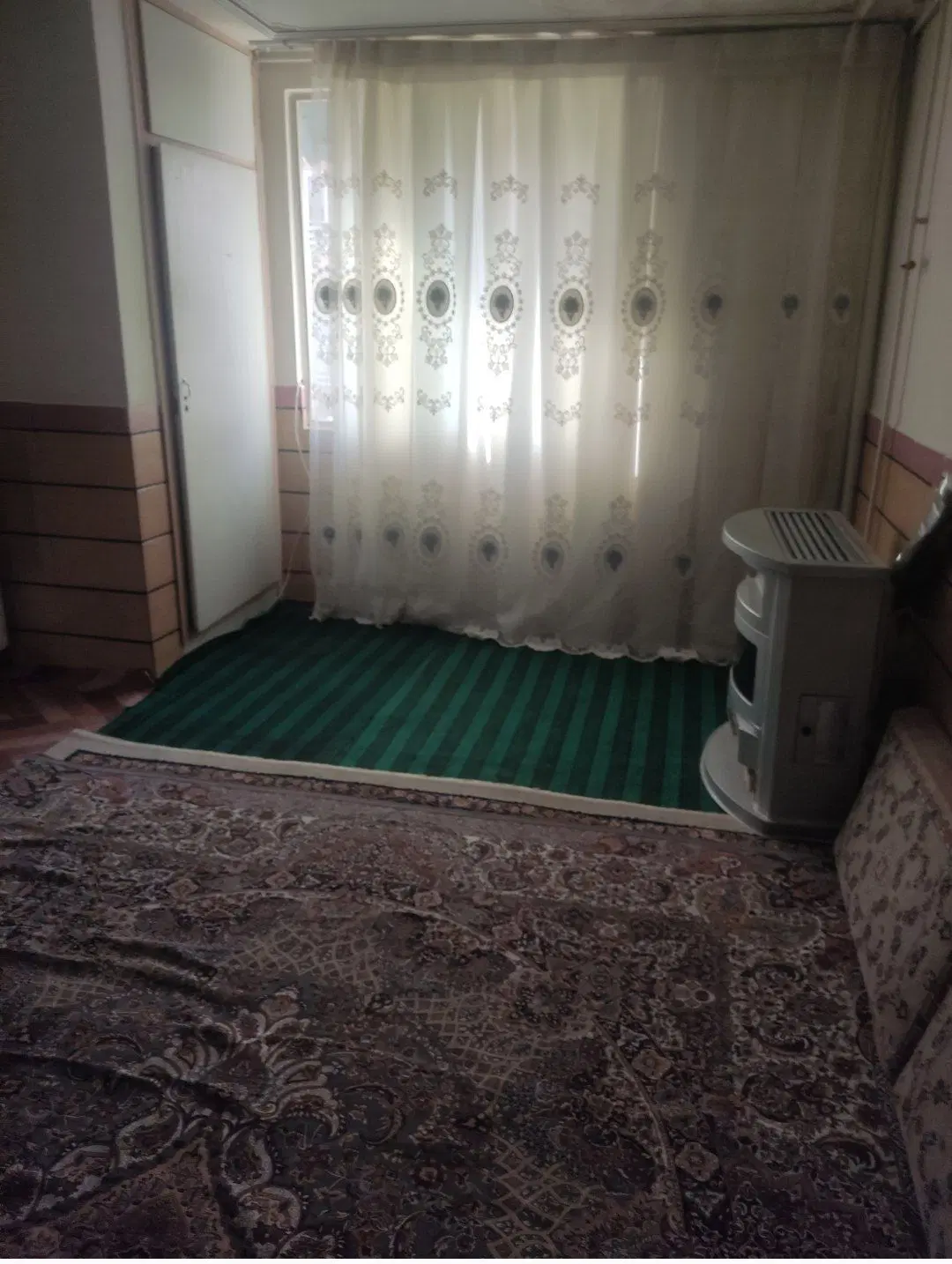 فروش ساختمان تمام اسگلت ۳ طبقه۲۰۰ متر بنا مفید