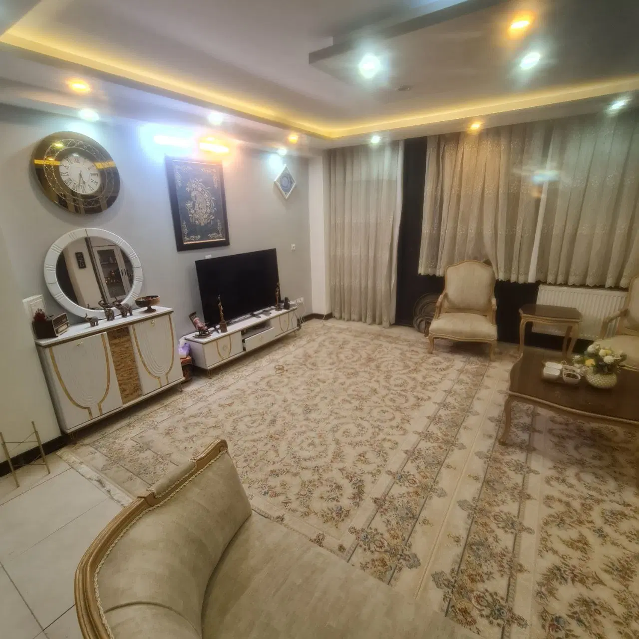 آپارتمان ۶ واحدی ۹۰ متر ۲ خواب فاز ۲ بهارستان
