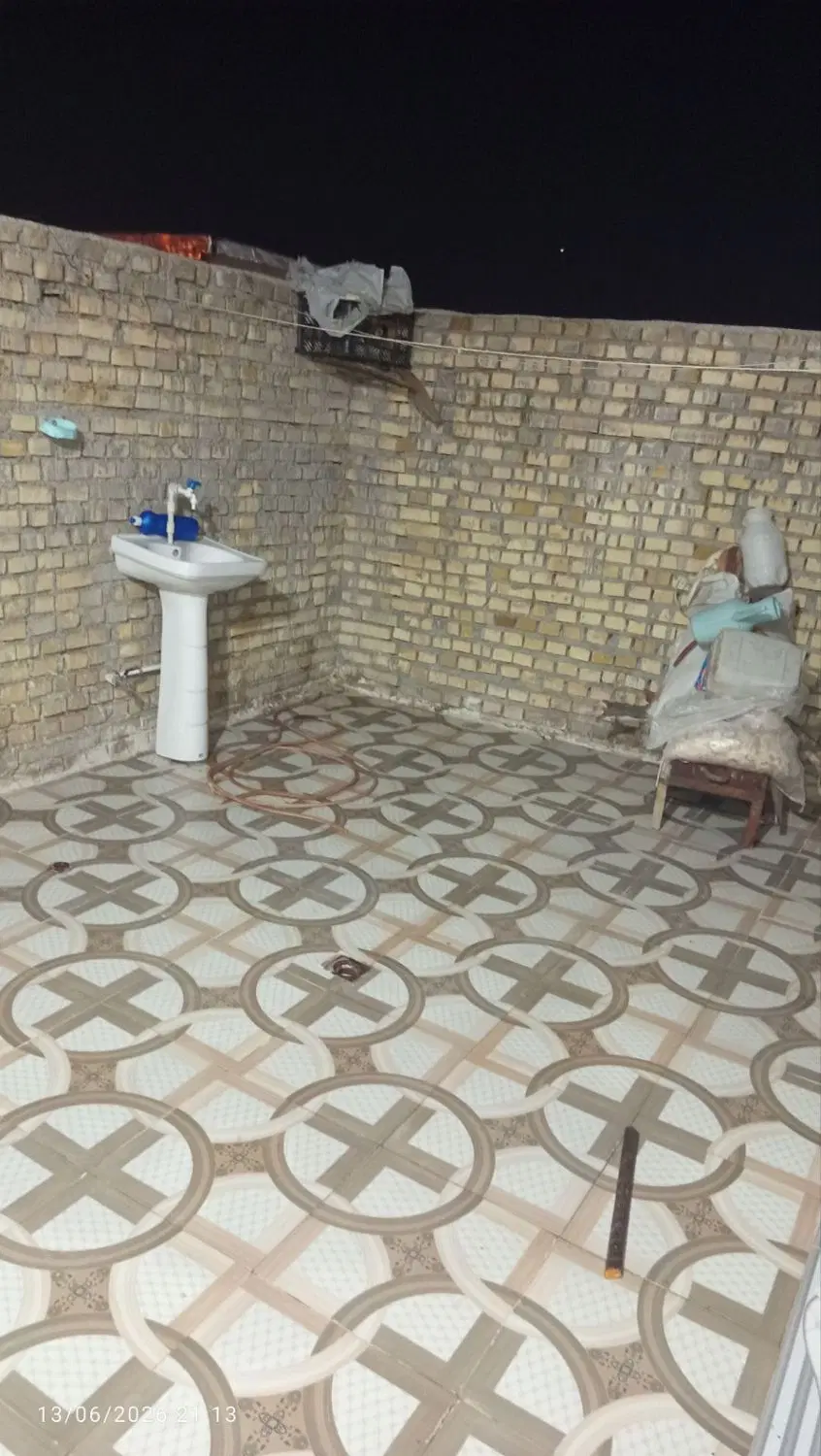 سلام این خانه به فروش میرود.