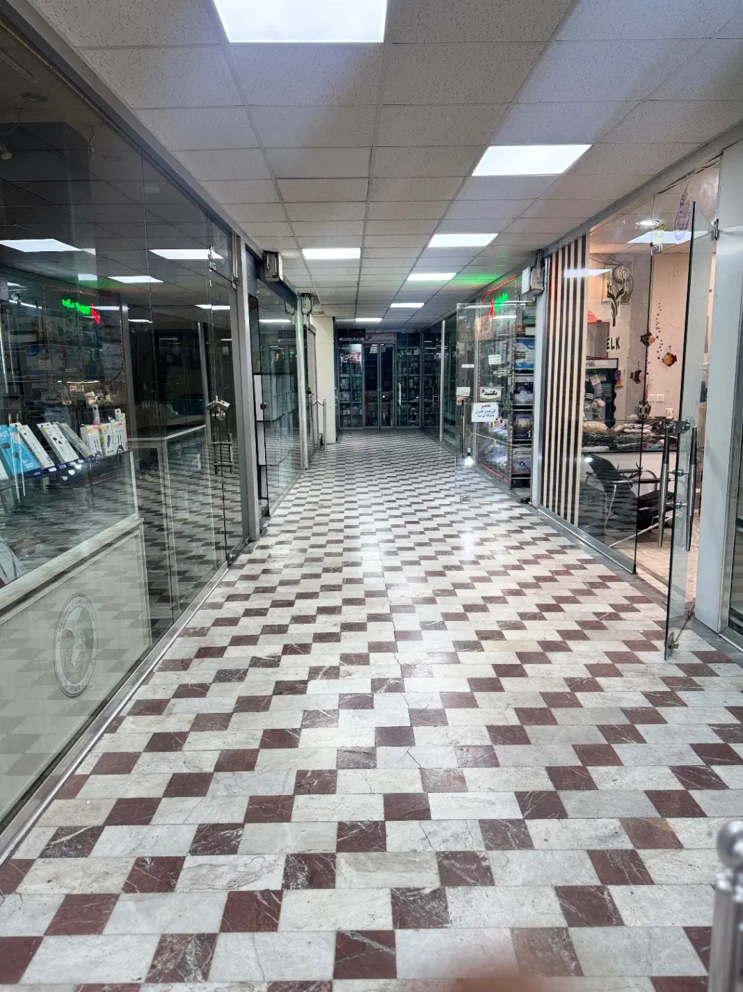 اجاره مغازه در مجتمع تجاری رخش