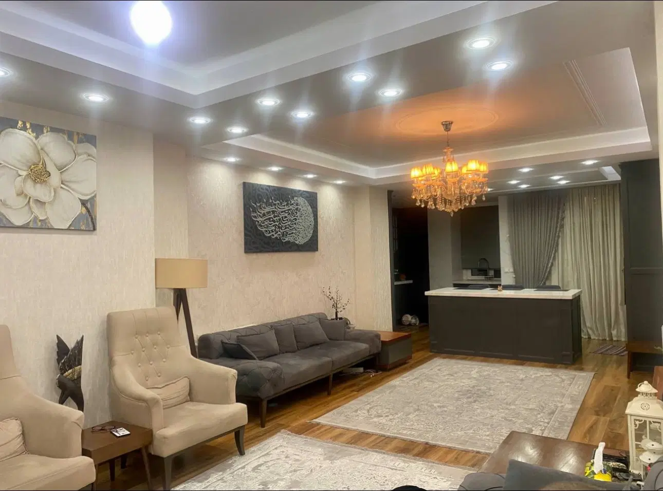 رهن  آپارتمان ۱۰۳ متری  خیابان کلهر