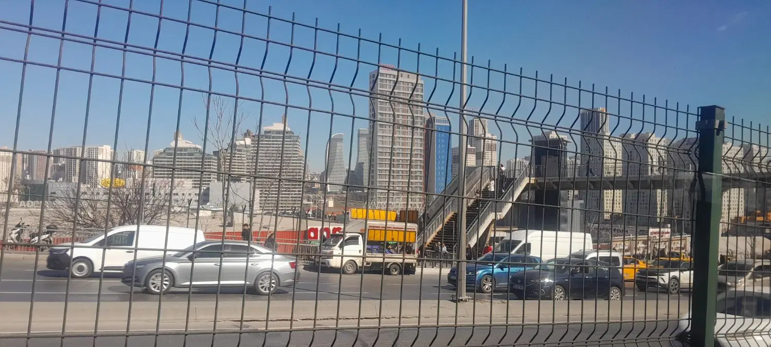 اجاره منزل ۴۰۱ متری بر خیابان توحید