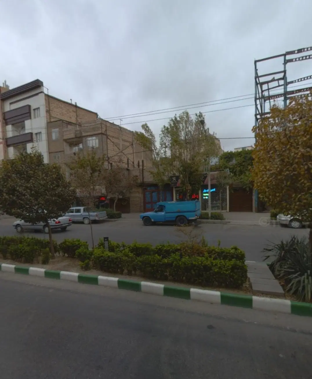مغازه تجاری خیام ۴۶ حاشیه بلوار