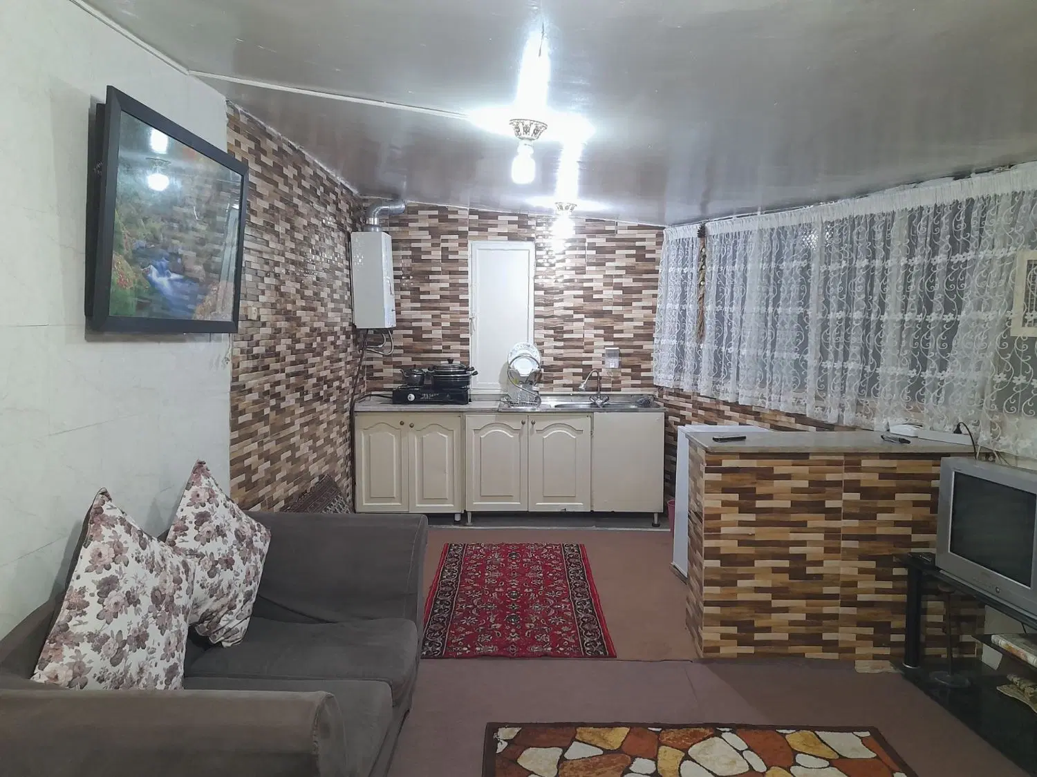 اجاره  اپارتمان دربست در کارگر جنوبی نزدیک راه اهن