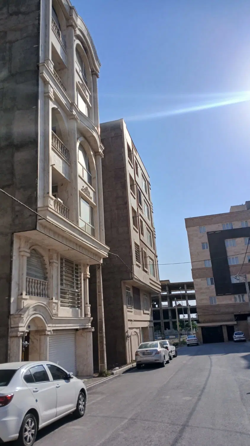 دو قواره زمین جنوبی مشارکت _ باغ دادگر شریف اباد