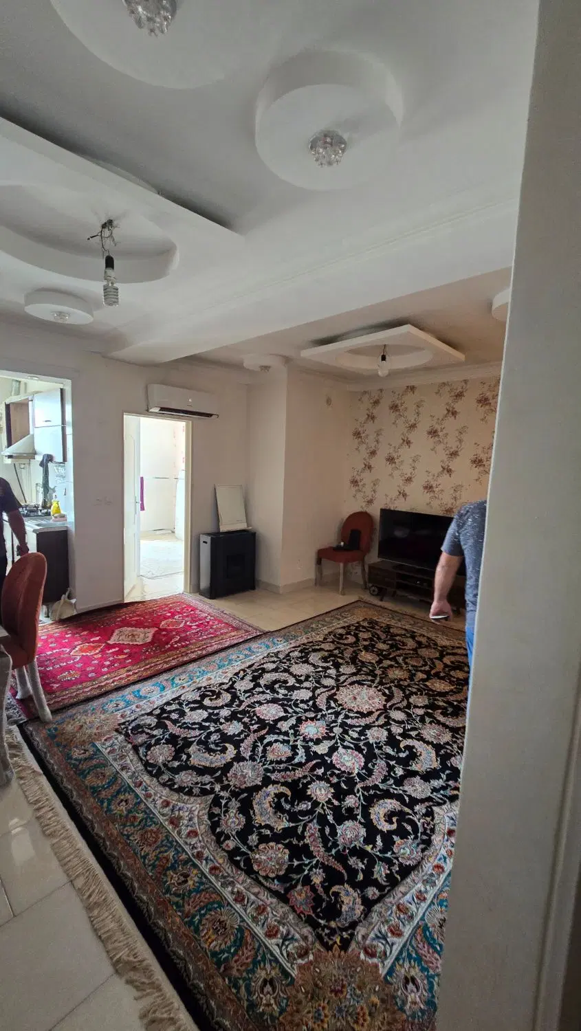 خانه ۴۸ متری اندیشه فاز یک برج پوریای ولی