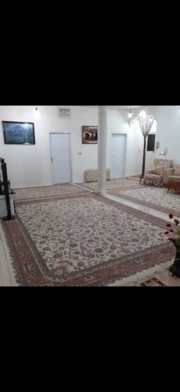 تجاری مسکونی جلوی خیابان اصلی