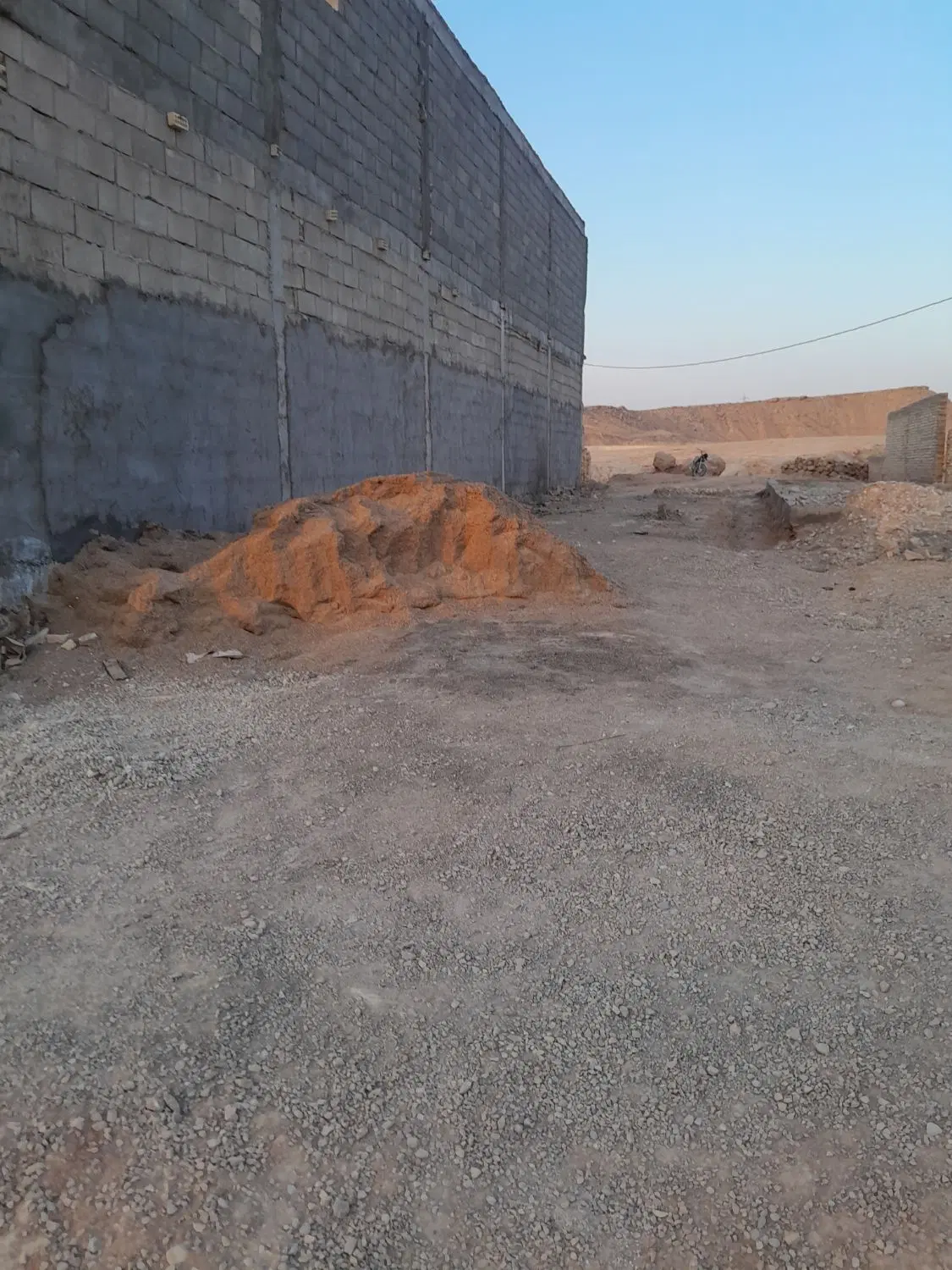 زمین ۱۰۳متر