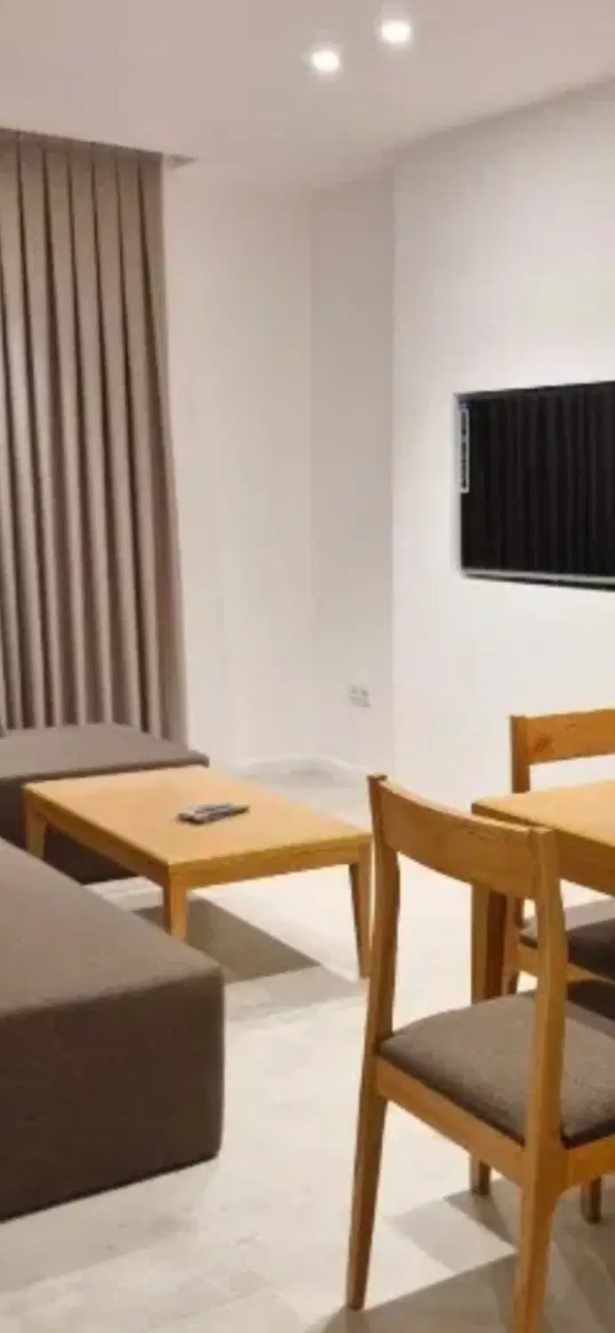 همخونه همخانه