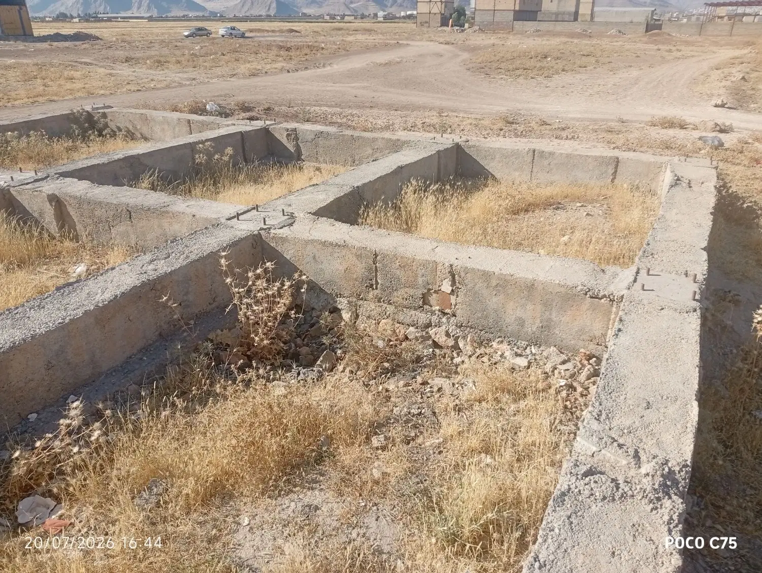 زمین شناژ120متر