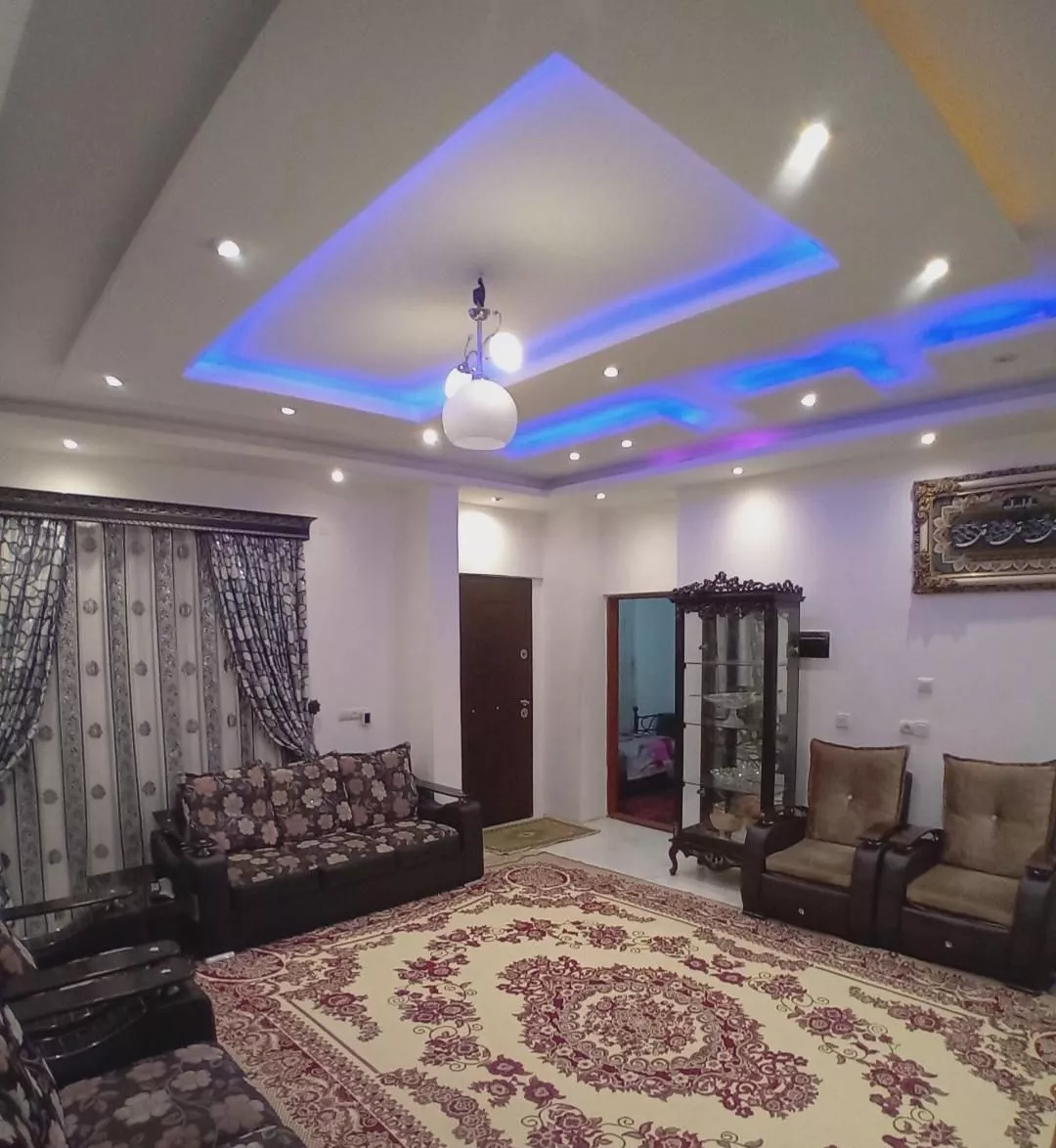 اجاره شبانه وماهانه دوخواب۱۰۰ متری همراه پارکینگ