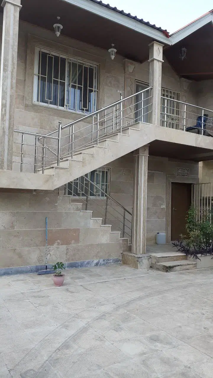 ویلا شهرکی کنار جنگل