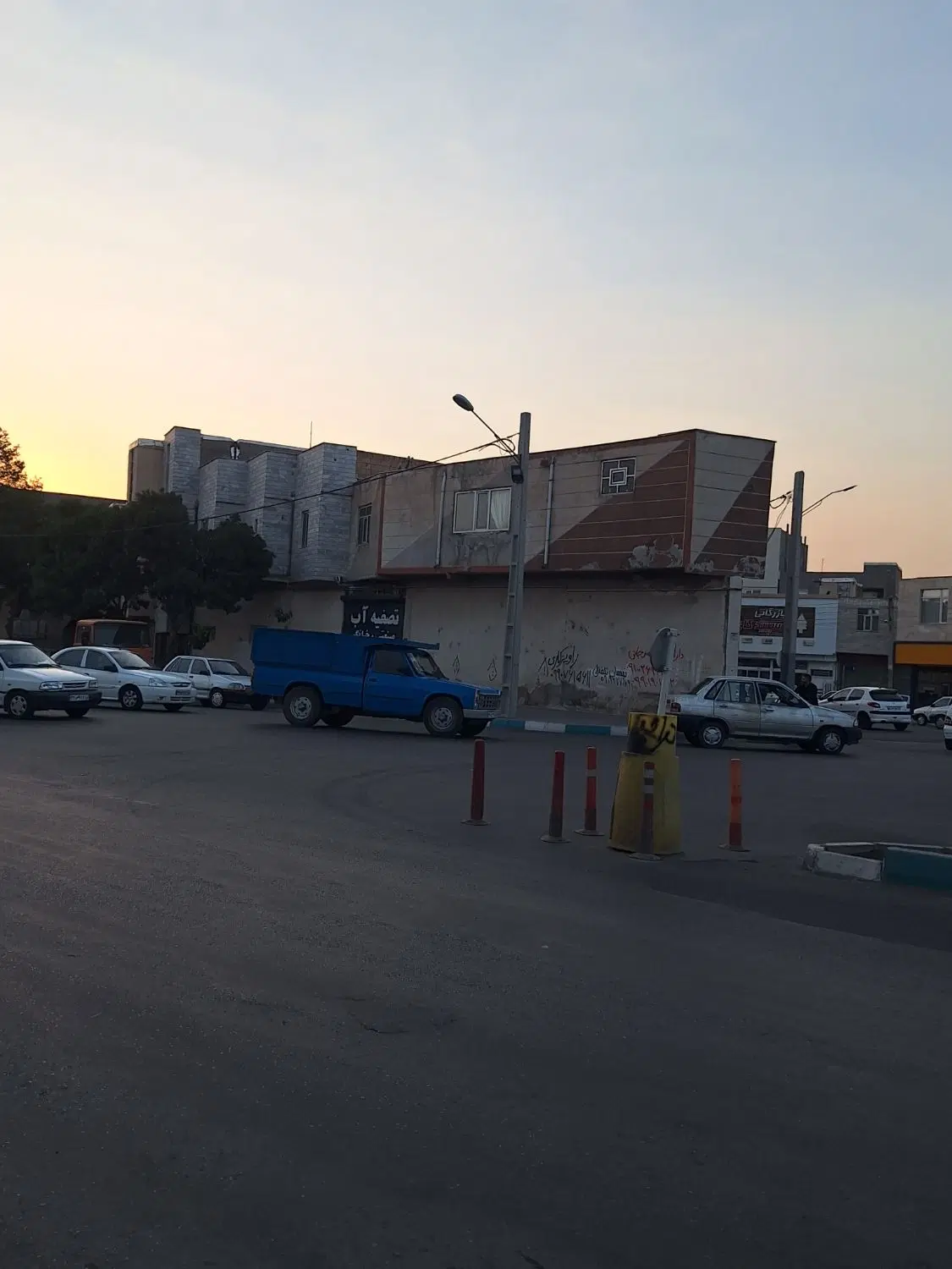 ۷۰ متر بر خیابان ۱۷ شهریور