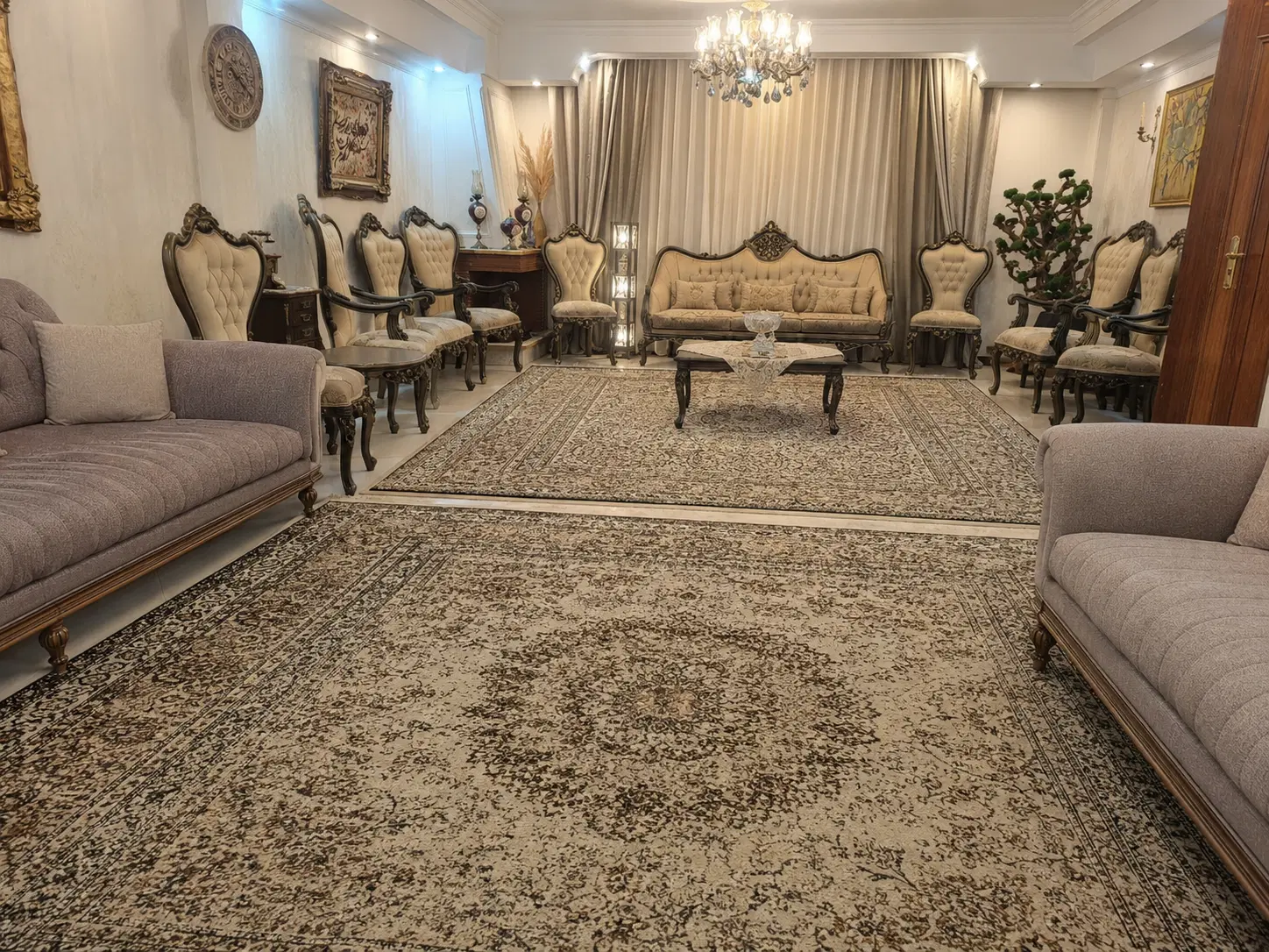 اپارتمان واقع در میدان بنی هاشم