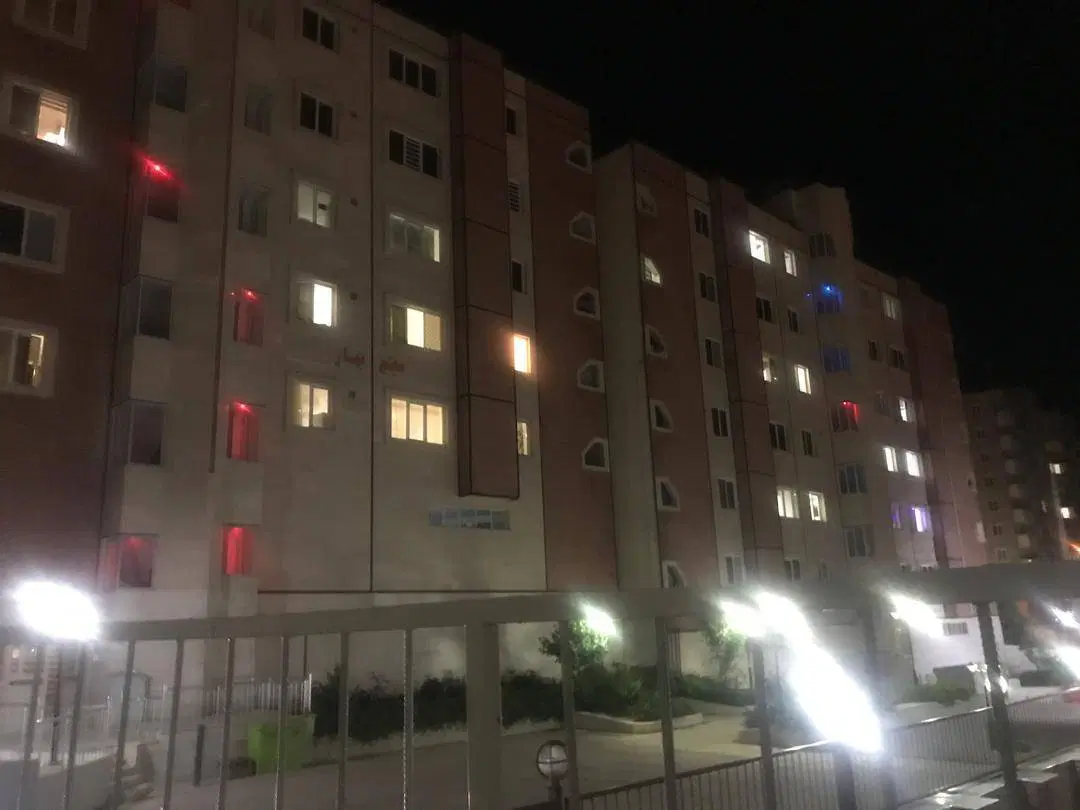 فروش واحد 2خواب و 3خواب وزمین مشاع صدرا