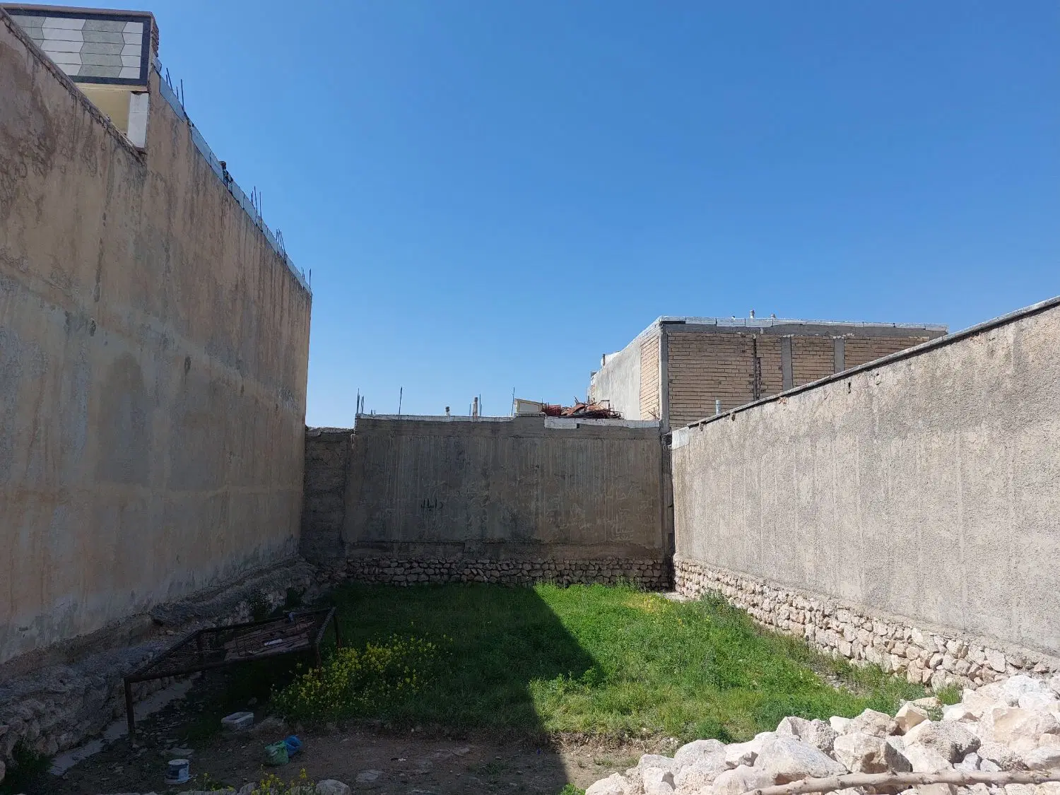 اجاره زمین در خیابان شریعتی اداره برق قدیم