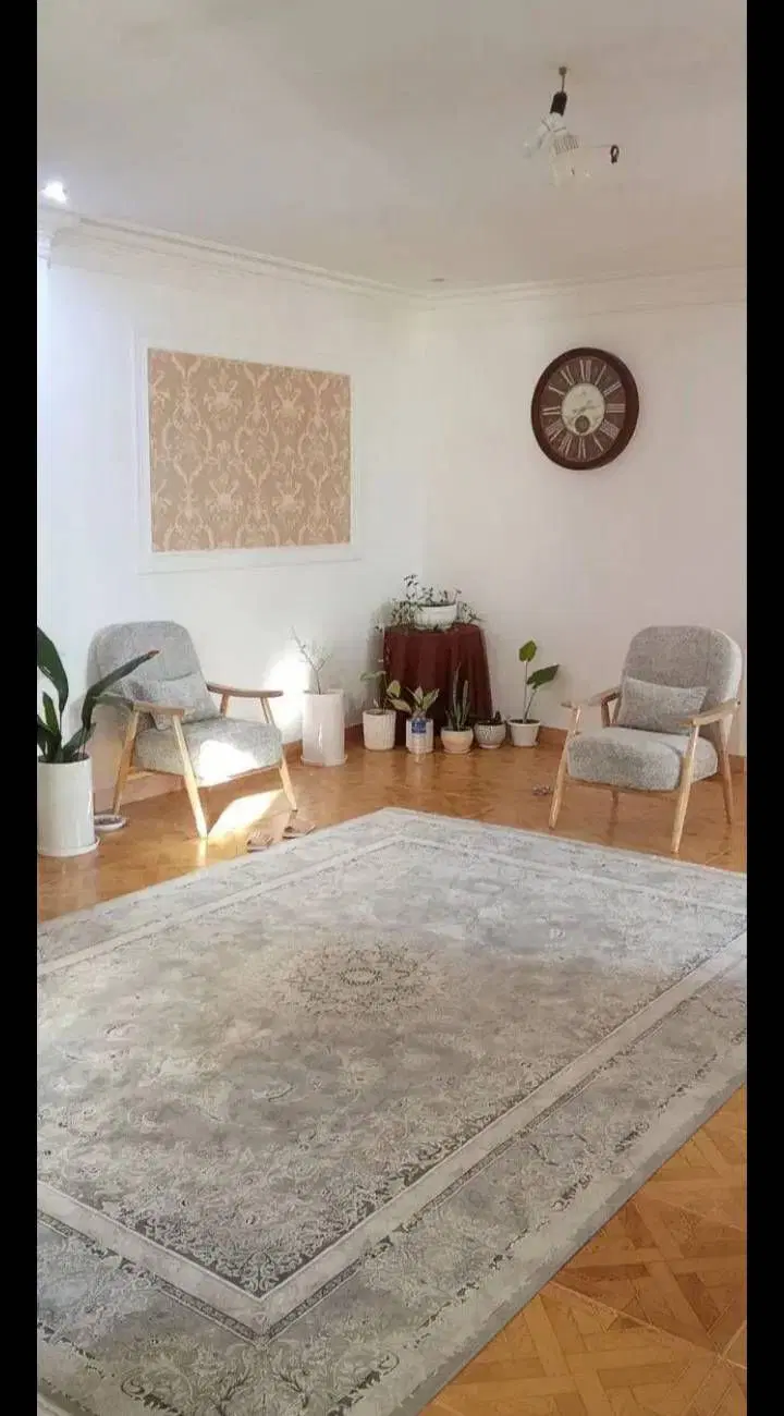 اجاره طبقه 100متری همکف واقع در کوی حسینی