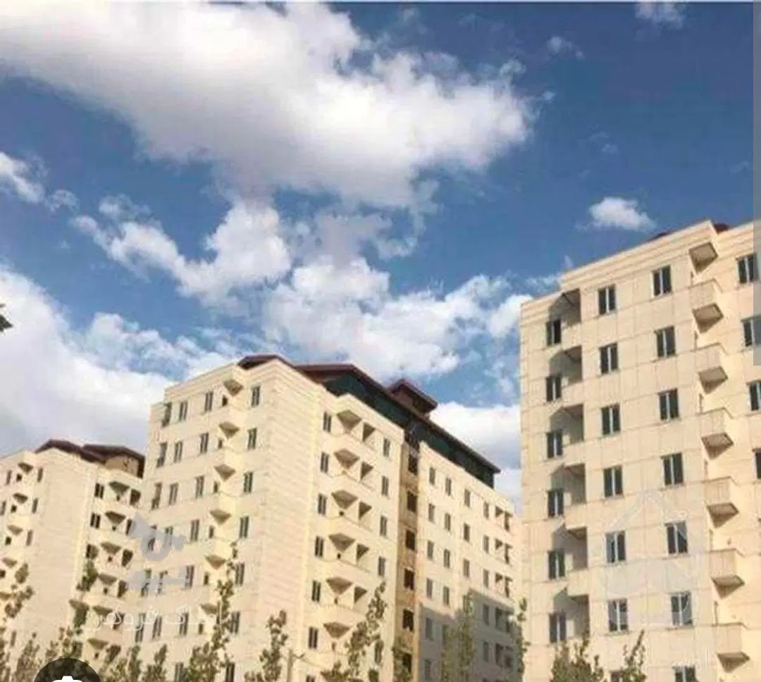 شهرک نیکان 103 متر خام