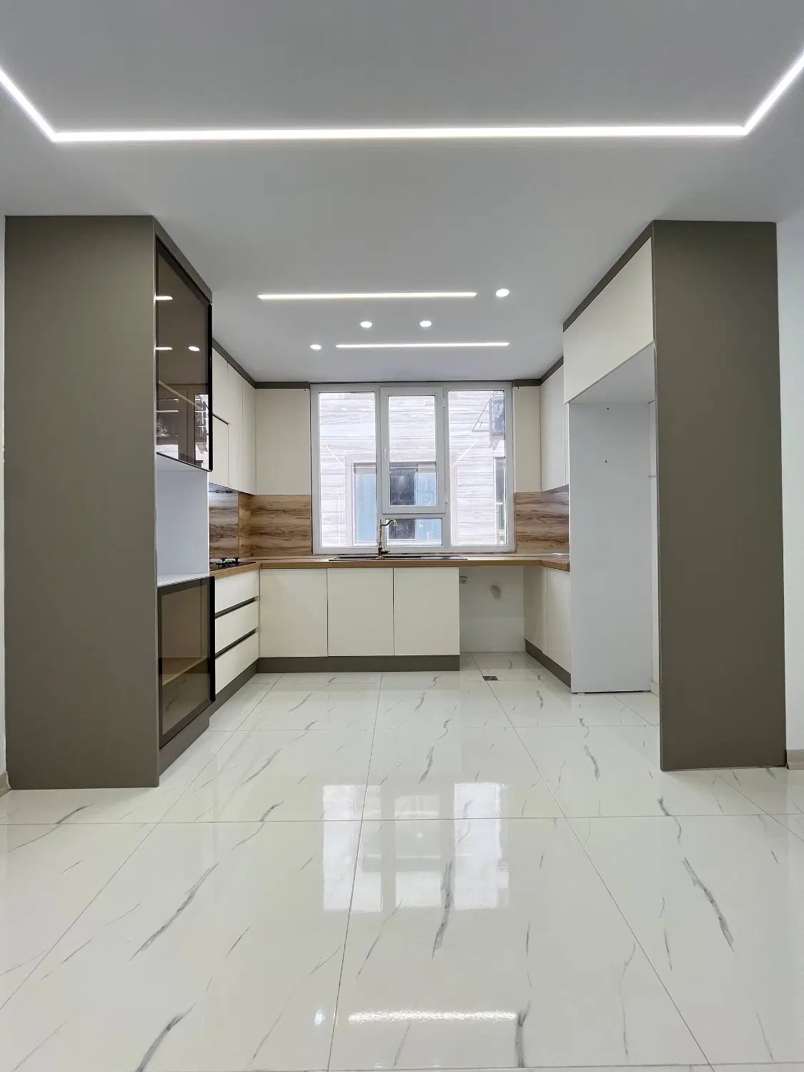 ۴۷متر_سنددار_پارکینگ _اسانسور_طبقه اول
