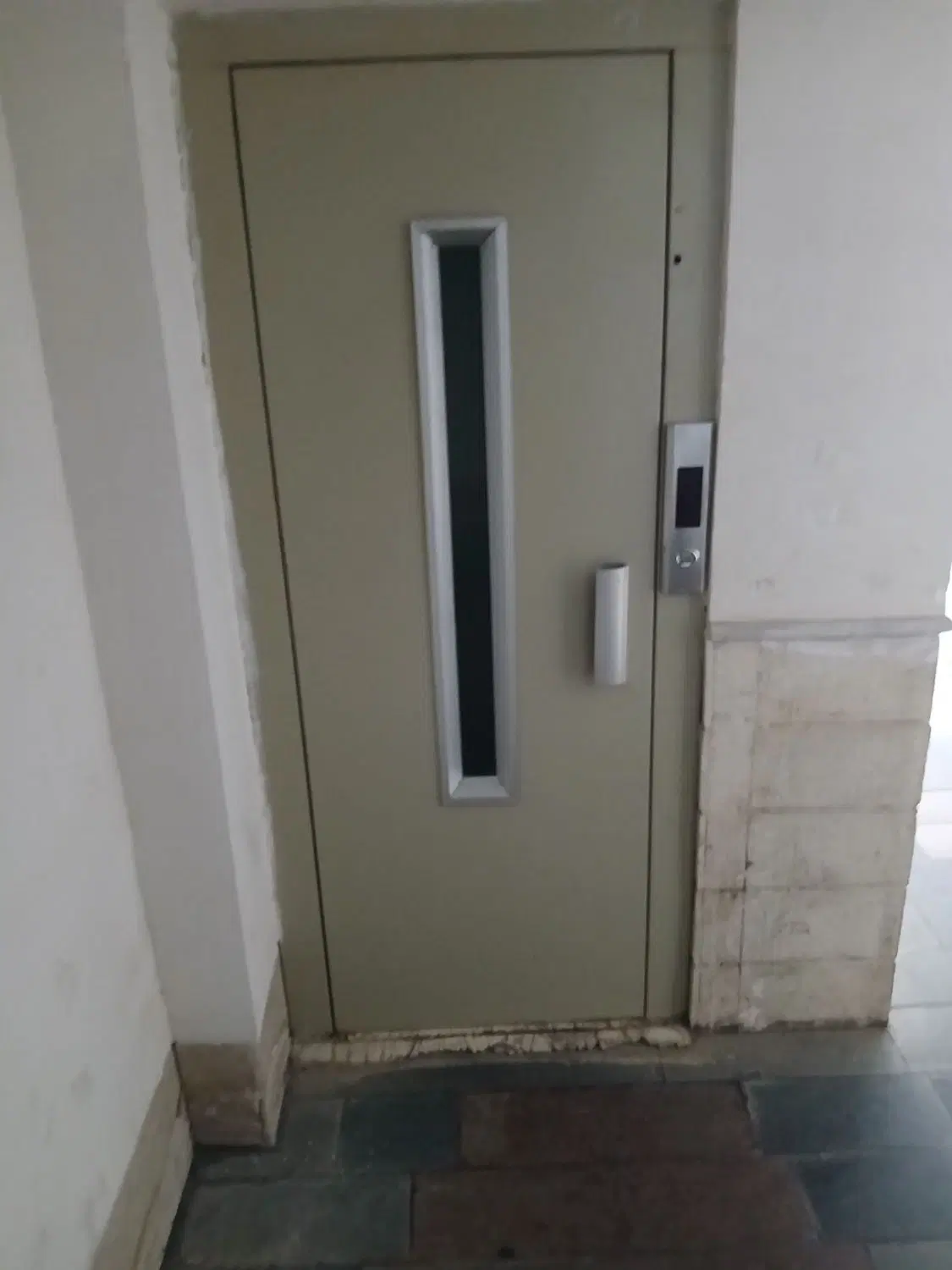 متراژ بالا.چهاراه فیروزه و امام جمعه با شرایطویژه