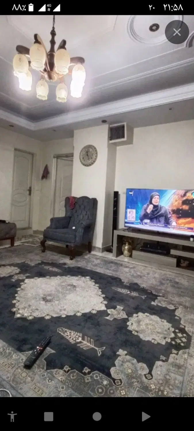 همخونه خانم موجه وباشخصیت