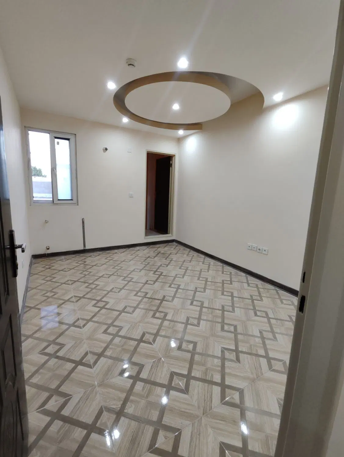 فروش فوری زیر قیمت آپارتمان قاضی آباد